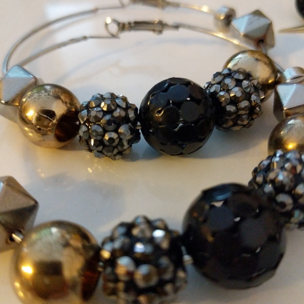 Hoop earrings - Picture 4 of 5